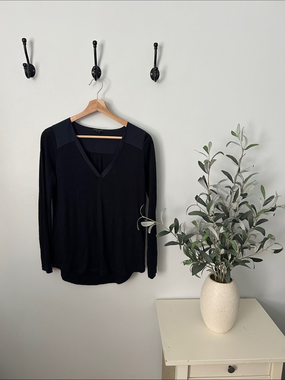 Banana Republic Navy Blue V-Neck Long Sleeve Top